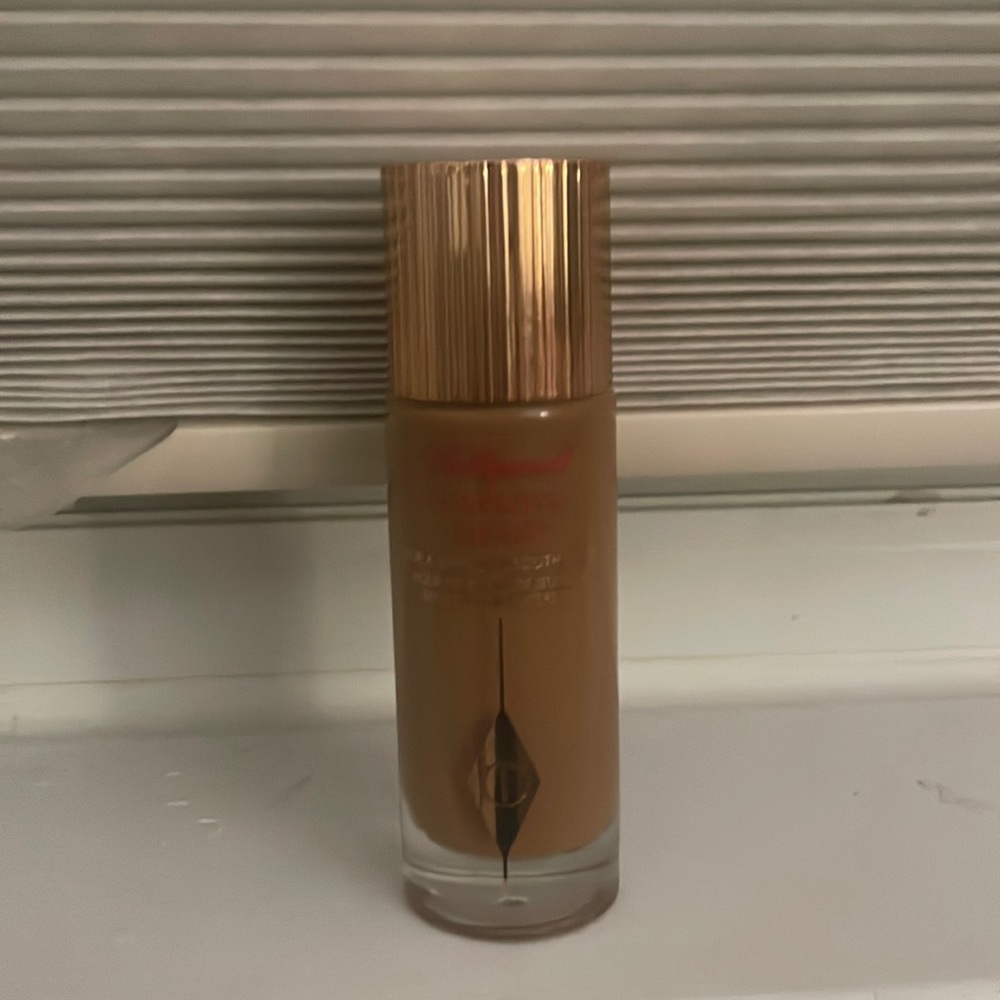 Charlotte Tilbury Hollywood Flawless Filter
